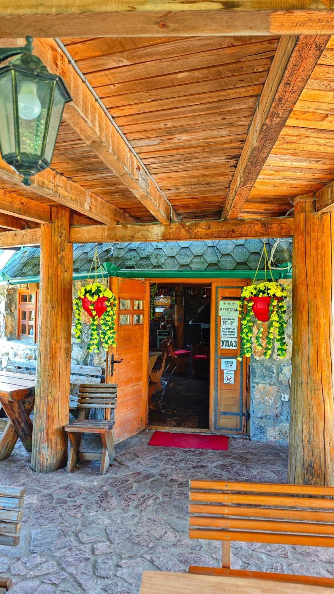 Kozak Apartments & Restaurant Мойковац Экстерьер фото